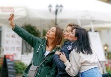 Kiwis split summer travel between big-city buzz and nature retreats